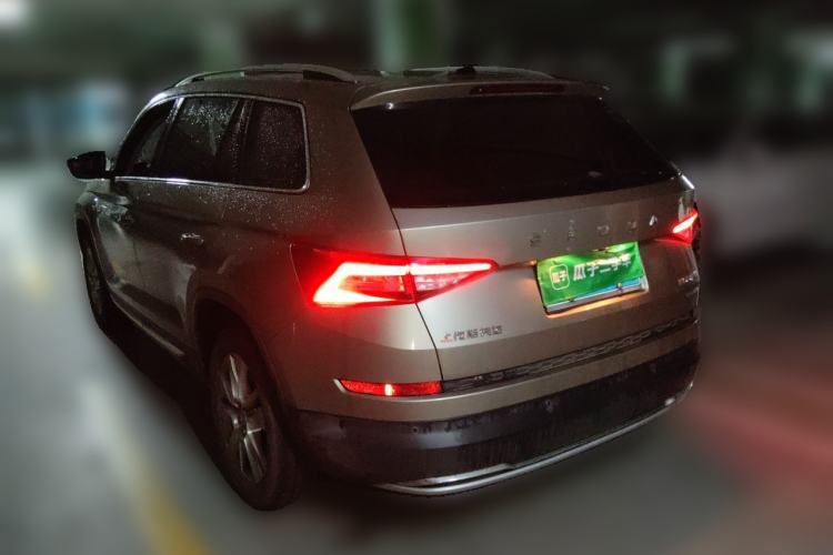 Used Skoda Kodiaq 2019 Facelifted TSI330 5-Seater Two-Wheel-Drive Luxury Enjoyment Edition China VI Standard Rear Left 45 Deg