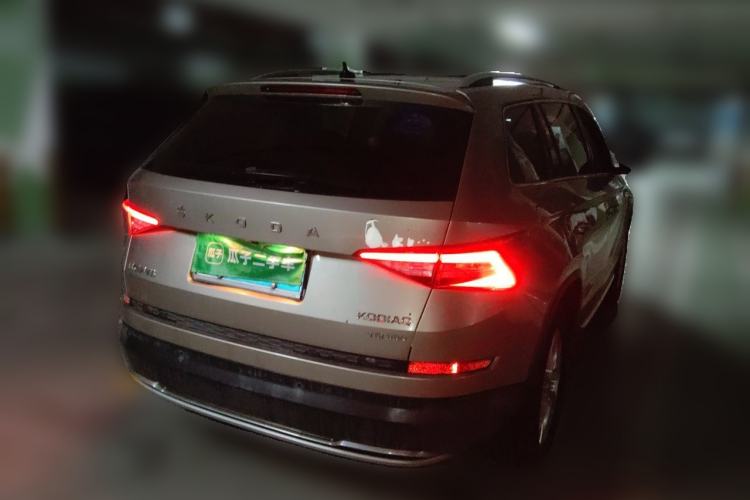 Used Skoda Kodiaq 2019 Facelifted TSI330 5-Seater Two-Wheel-Drive Luxury Enjoyment Edition China VI Standard Rear Right 45 Deg