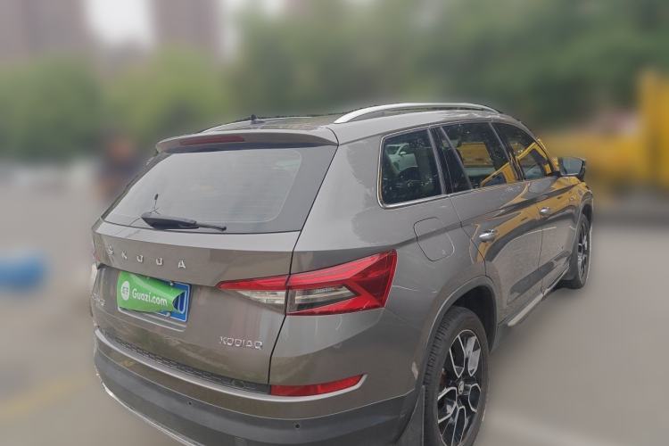 Used Skoda Kodiaq 2019 Facelifted TSI330 5-Seater Two-Wheel-Drive Luxury Enjoyment Edition China VI Standard Rear Right 45 Deg