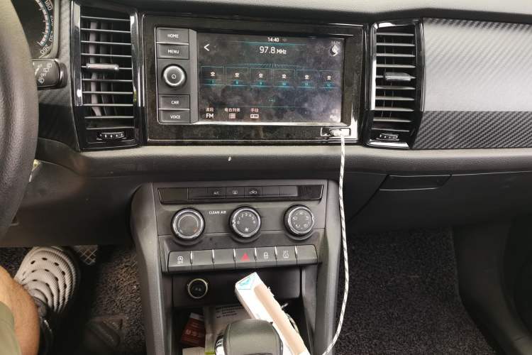 Used Skoda Kodiaq 2019 Restyled TSI330 5-Seater Two-Wheel Drive Standard Version China VI Audio And AC Panel