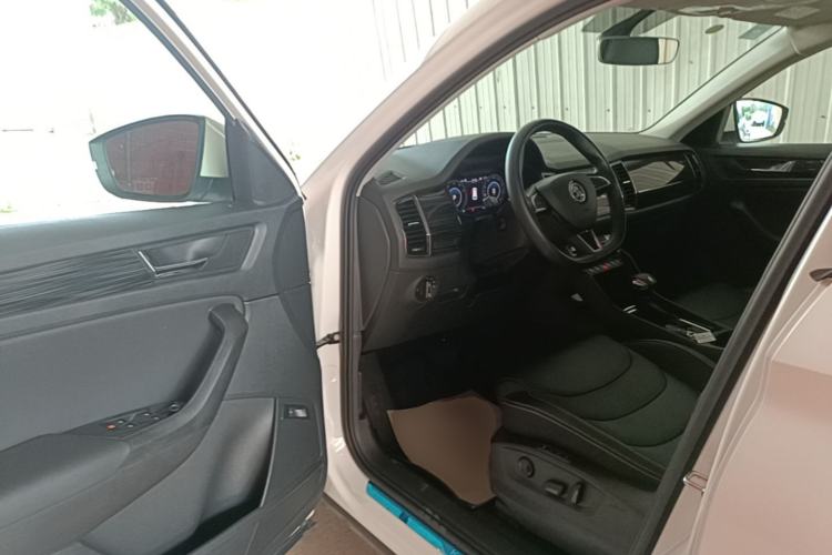 Used Skoda Kodiaq 2019 Facelifted TSI330 7-Seater Two-Wheel-Drive Luxury Enjoyment Edition China VI Standard Driver Seat
