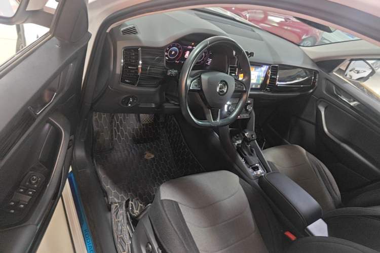 Used Skoda Kodiaq 2019 TSI330 5-Seat Two-Wheel Drive Luxury Enjoyment Edition China V Standard Driver Seat