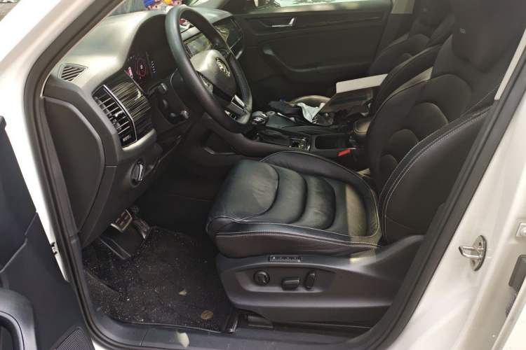 Used Skoda Kodiaq 2019 Facelifted TSI330 5-Seater Two-Wheel-Drive Luxury Enjoyment Edition China VI Standard Driver Seat