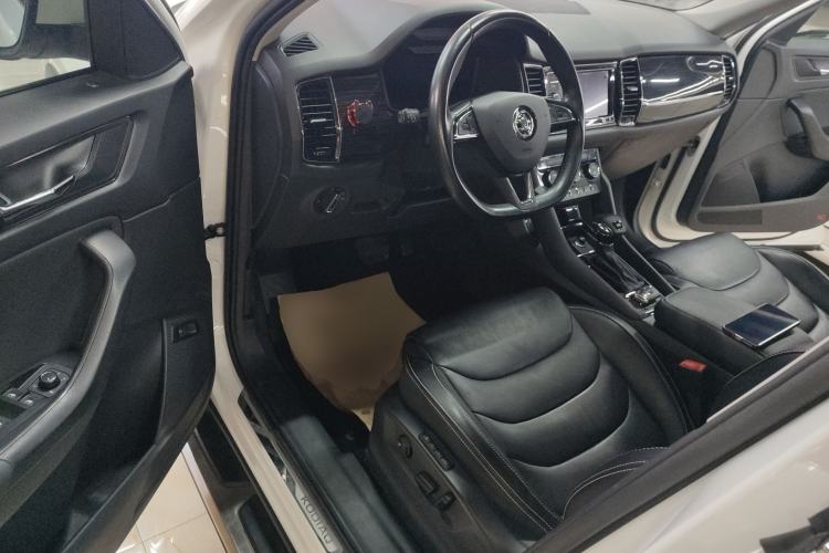 Used Skoda Kodiaq 2019 Facelifted TSI330 5-Seater Two-Wheel-Drive Luxury Enjoyment Edition China VI Standard Driver Seat