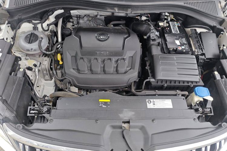 Used Skoda Kodiaq 2019 Facelifted TSI330 5-Seater Two-Wheel-Drive Luxury Enjoyment Edition China VI Standard Engine Bay