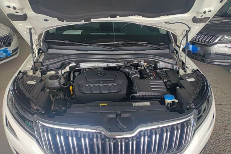 Used Skoda Kodiaq 2019 Facelifted TSI330 5-Seater Two-Wheel-Drive Luxury Enjoyment Edition China VI Standard Engine Bay
