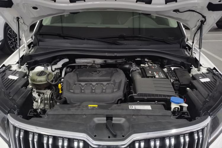 Used Skoda Kodiaq 2019 Facelifted TSI330 5-Seater Two-Wheel-Drive Luxury Enjoyment Edition China VI Standard Engine Bay