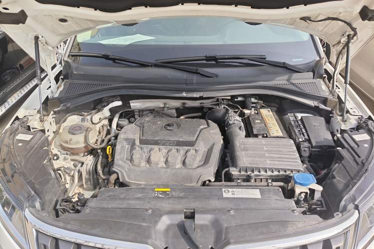 Used Skoda Kodiaq 2019 Restyled TSI330 5-Seater Two-Wheel Drive Standard Version China VI Engine Bay