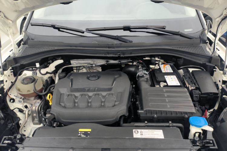 Used Skoda Kodiaq 2019 Restyled TSI330 7-Seater Two-Wheel Drive Comfort Edition China VI Standard Engine Bay