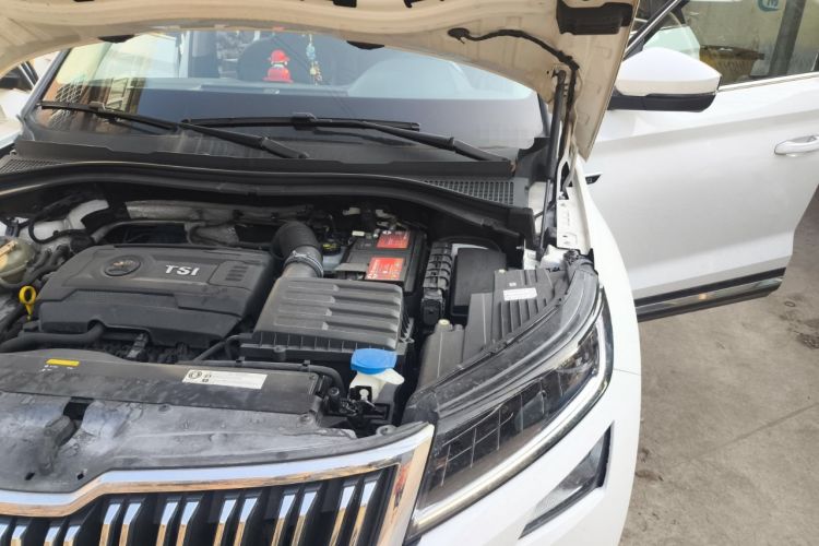 Used Skoda Kodiaq 2019 Facelifted TSI380 7-Seater All-Wheel-Drive Luxury Enjoyment Edition China VI Standard Engine Bay Left