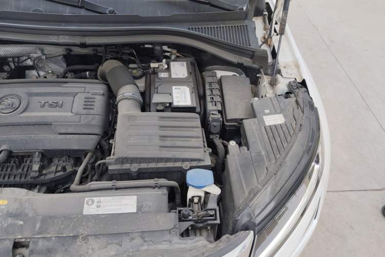Used Skoda Kodiaq 2019 Facelifted TSI380 7-Seater All-Wheel-Drive Flagship Version China VI Standard Engine Bay Left