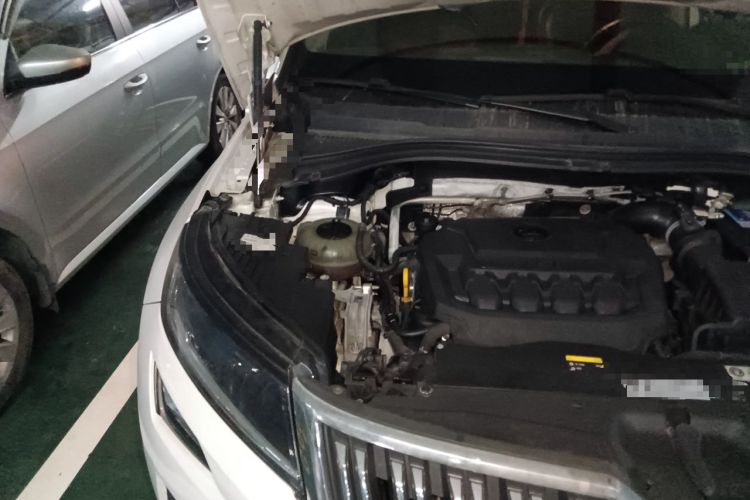 Used Skoda Kodiaq 2019 Facelifted TSI330 5-Seater Two-Wheel-Drive Luxury Enjoyment Edition China VI Standard Engine Bay Right