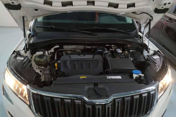 Used Skoda Kodiaq 2019 Restyled TSI330 5-Seater Two-Wheel Drive Standard Version China VI Engine Bay