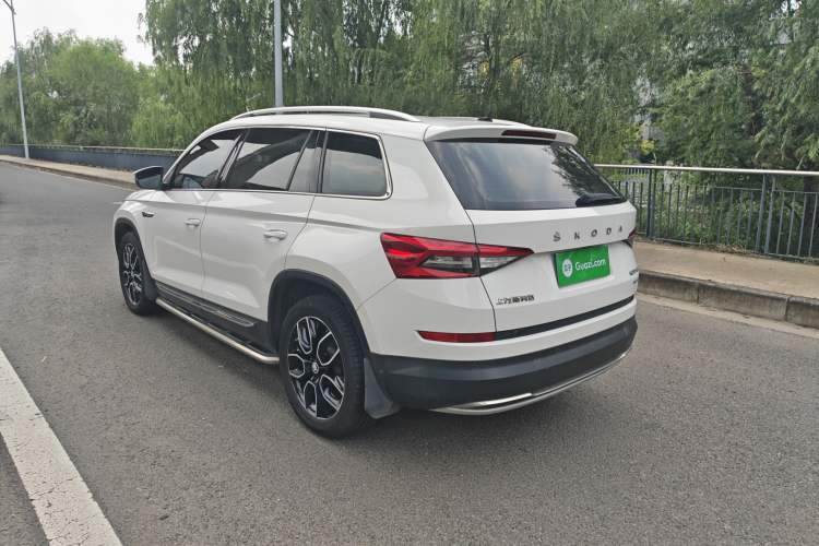 Used Skoda Kodiaq 2019 Facelifted TSI330 7-Seater Two-Wheel-Drive Luxury Enjoyment Edition China VI Standard Exterior 1