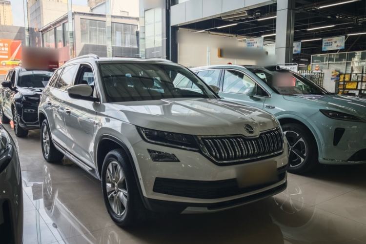 Used Skoda Kodiaq 2019 Facelifted TSI330 7-Seater Two-Wheel-Drive Luxury Enjoyment Edition China VI Standard Exterior 1