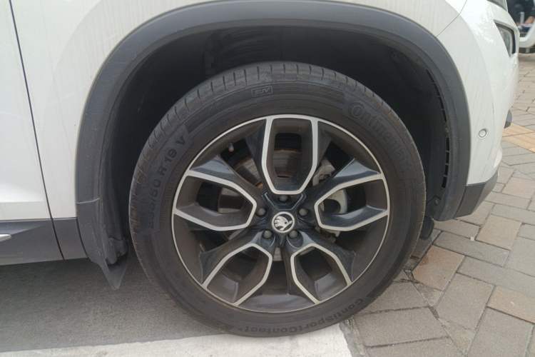 Used Skoda Kodiaq 2019 TSI380 7-Seater Four-Wheel-Drive Flagship Model China VI Standard Exterior 1
