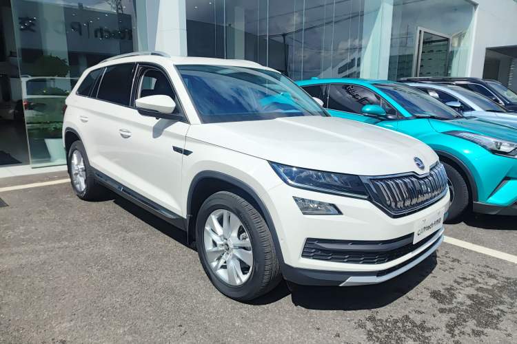 Used Skoda Kodiaq 2019 Facelifted TSI330 5-Seater Two-Wheel-Drive Luxury Enjoyment Edition China VI Standard Exterior 2