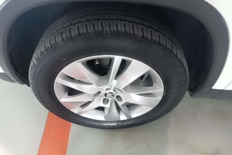 Used Skoda Kodiaq 2019 Facelifted TSI330 5-Seater Two-Wheel-Drive Luxury Enjoyment Edition China VI Standard Exterior 4