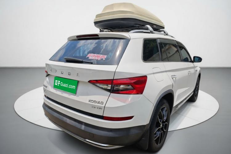 Used Skoda Kodiaq 2019 Facelifted TSI330 7-Seater Two-Wheel-Drive Luxury Enjoyment Edition China VI Standard Exterior 5