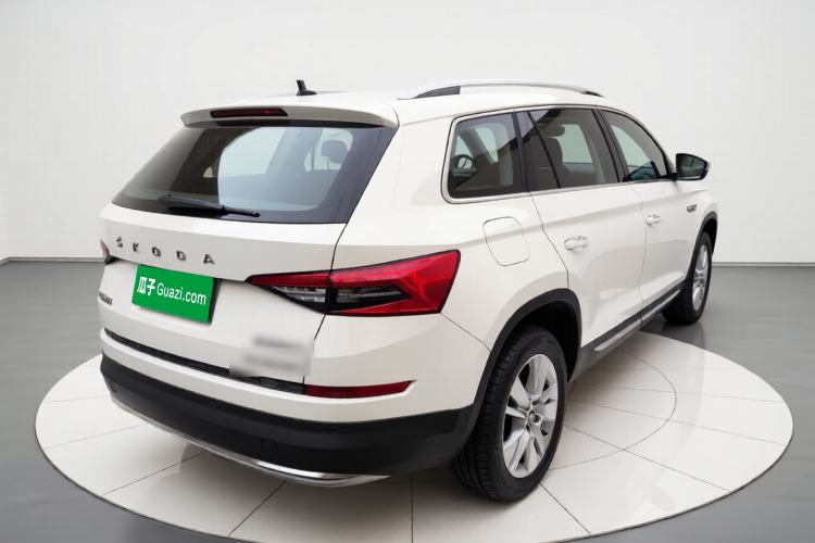 Used Skoda Kodiaq 2019 Facelifted TSI380 7-Seater All-Wheel-Drive Luxury Enjoyment Edition China VI Standard Exterior 5
