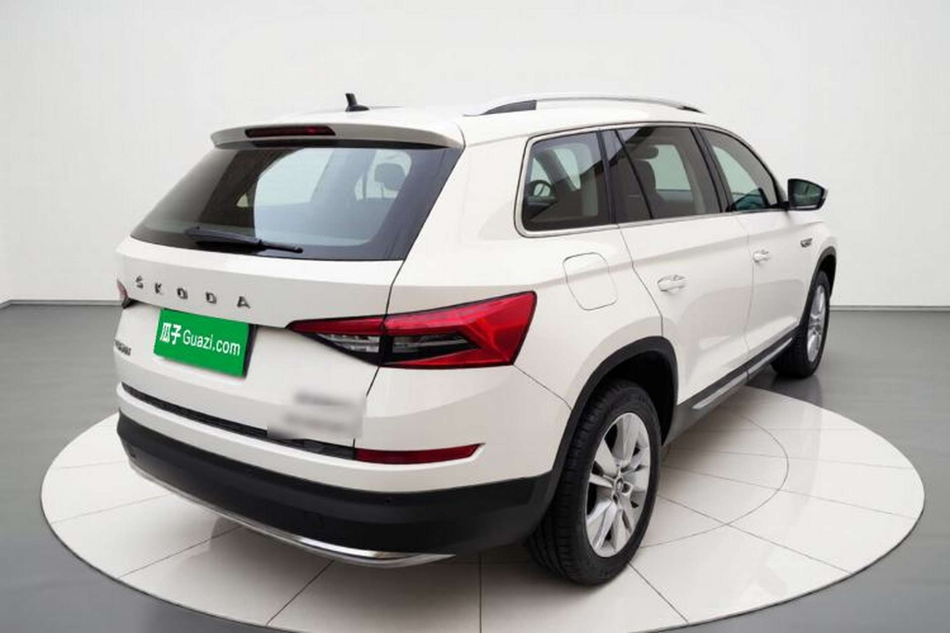 Used Skoda Kodiaq 2019 Facelifted TSI380 7-Seater All-Wheel-Drive Luxury Enjoyment Edition China VI Standard Exterior 5