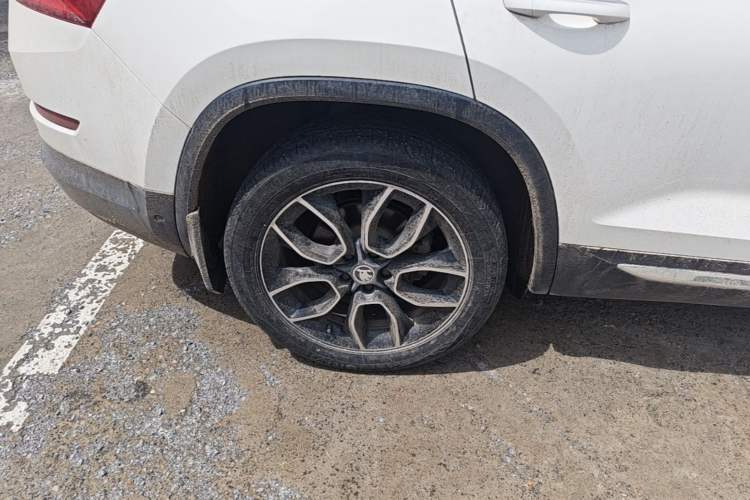Used Skoda Kodiaq 2019 Facelifted TSI330 7-Seater Two-Wheel-Drive Luxury Enjoyment Edition China VI Standard Exterior 5