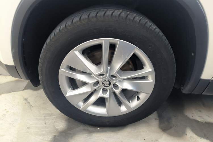 Used Skoda Kodiaq 2019 Restyled TSI330 7-Seater Two-Wheel Drive Comfort Edition China VI Standard Exterior 7