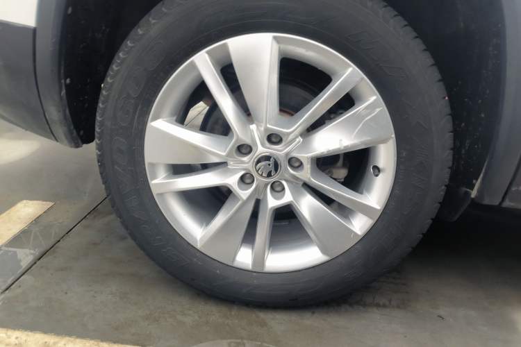 Used Skoda Kodiaq 2019 Restyled TSI330 7-Seater Two-Wheel Drive Comfort Edition China VI Standard Exterior 8