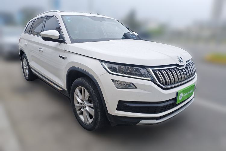 Used Skoda Kodiaq 2019 Facelifted TSI330 5-Seater Two-Wheel-Drive Luxury Enjoyment Edition China VI Standard Front Right 45 Deg