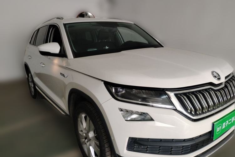 Used Skoda Kodiaq 2019 Facelifted TSI330 5-Seater Two-Wheel-Drive Luxury Enjoyment Edition China VI Standard Front Right 45 Deg
