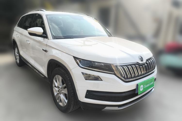 Used Skoda Kodiaq 2019 Facelifted TSI380 7-Seater All-Wheel-Drive Luxury Enjoyment Edition China VI Standard Front Right 45 Deg