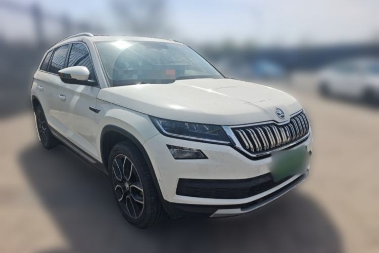 Used Skoda Kodiaq 2019 Facelifted TSI330 7-Seater Two-Wheel-Drive Luxury Enjoyment Edition China VI Standard Front Right 45 Deg