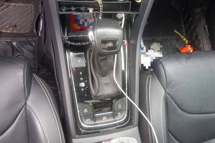 Used Skoda Kodiaq 2019 TSI380 7-Seater Four-Wheel-Drive Flagship Model China VI Standard Gear Lever