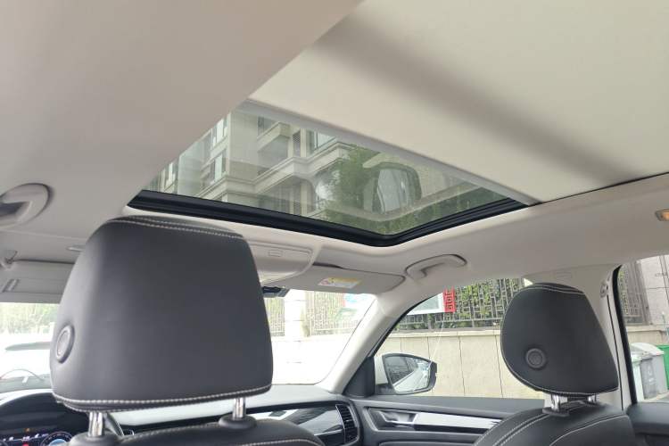 Used Skoda Kodiaq 2019 Facelifted TSI330 5-Seater Two-Wheel-Drive Luxury Enjoyment Edition China VI Standard Headliner