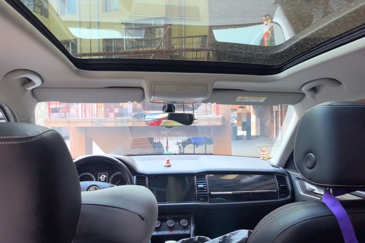 Used Skoda Kodiaq 2019 TSI380 7-Seater Four-Wheel Drive Luxury Enjoyment Edition China V Standard Headliner