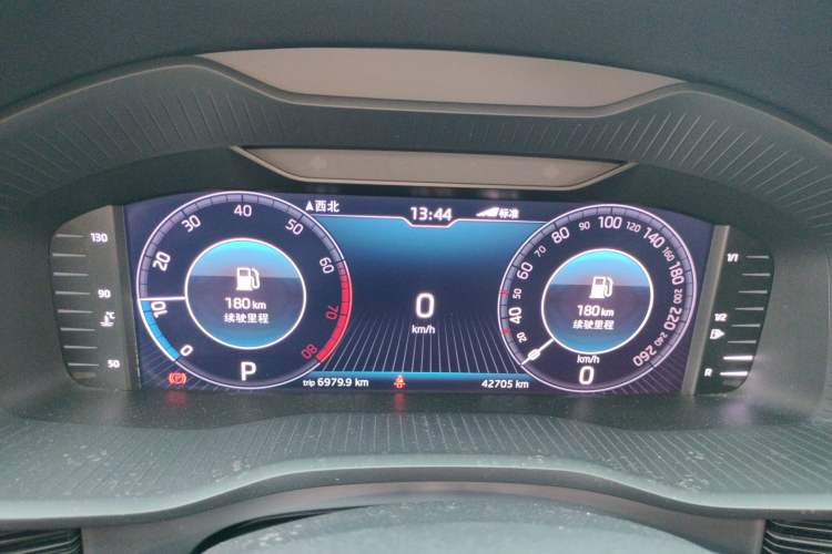 Used Skoda Kodiaq 2019 Facelifted TSI330 5-Seater Two-Wheel-Drive Luxury Enjoyment Edition China VI Standard Instrument Cluster