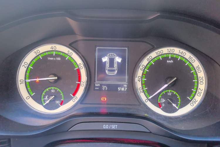 Used Skoda Kodiaq 2019 TSI380 7-Seater Four-Wheel Drive Luxury Enjoyment Edition China V Standard Instrument Cluster