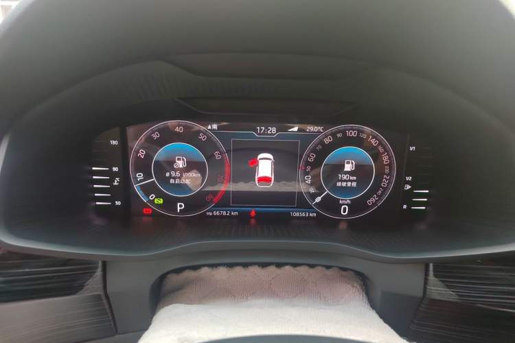 Used Skoda Kodiaq 2019 Facelifted TSI330 7-Seater Two-Wheel-Drive Luxury Enjoyment Edition China VI Standard Instrument Cluster