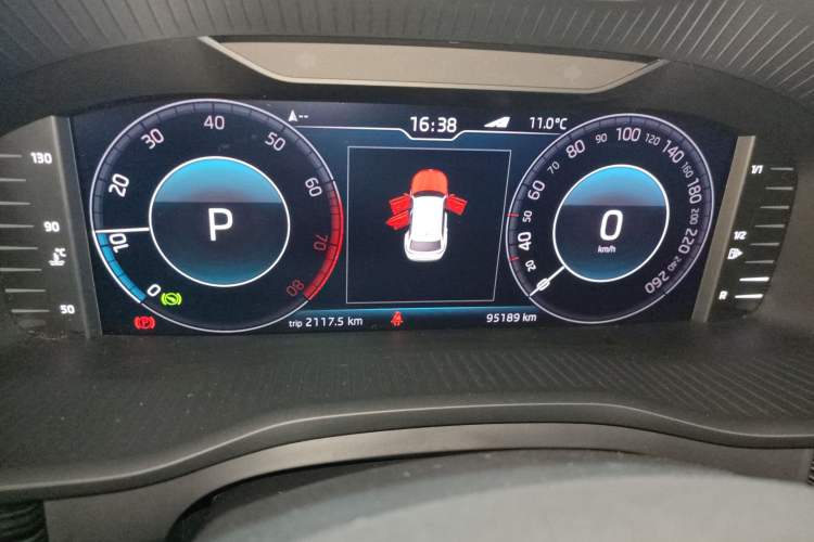 Used Skoda Kodiaq 2019 Facelifted TSI330 5-Seater Two-Wheel-Drive Luxury Enjoyment Edition China VI Standard Instrument Cluster