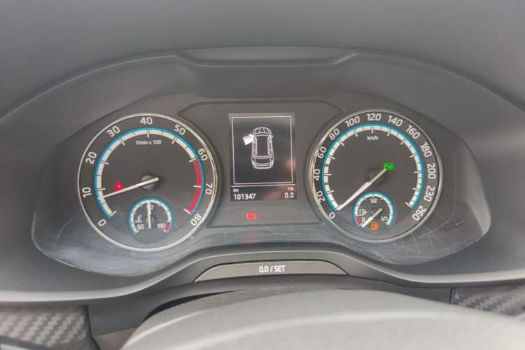 Used Skoda Kodiaq 2019 Restyled TSI330 5-Seater Two-Wheel Drive Standard Version China VI Instrument Cluster