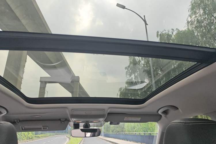 Used Skoda Kodiaq 2019 Facelifted TSI330 7-Seater Two-Wheel-Drive Luxury Enjoyment Edition China VI Standard Interior 1