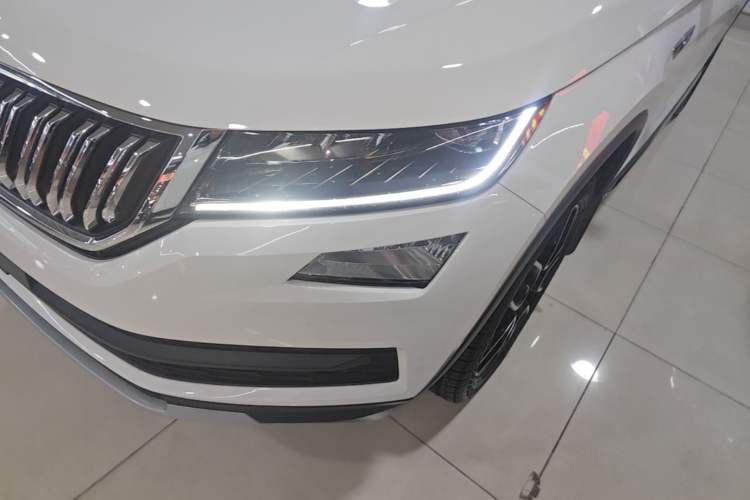 Used Skoda Kodiaq 2019 TSI330 5-Seat Two-Wheel Drive Luxury Enjoyment Edition China V Standard Left Front Headlight