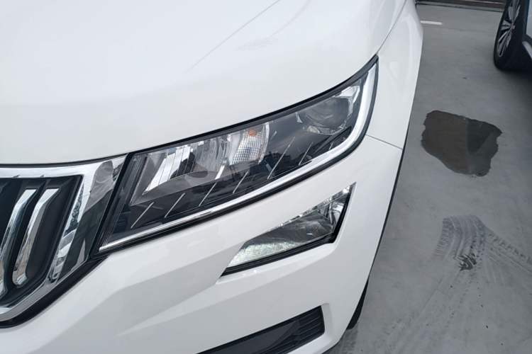 Used Skoda Kodiaq 2019 Restyled TSI330 7-Seater Two-Wheel Drive Comfort Edition China VI Standard Left Front Headlight