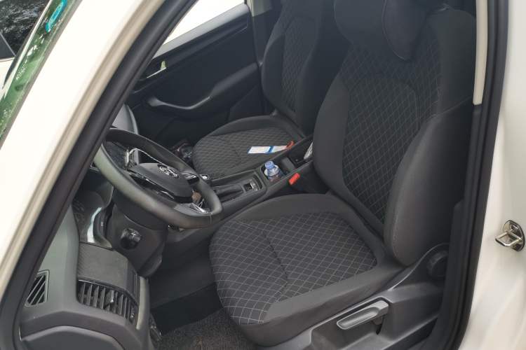 Used Skoda Kodiaq 2019 Restyled TSI330 5-Seater Two-Wheel Drive Standard Version China VI Left Front Seat