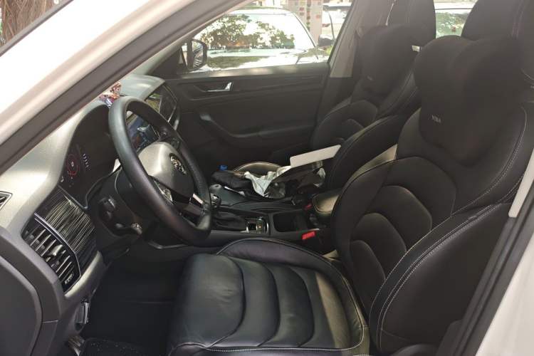 Used Skoda Kodiaq 2019 Facelifted TSI330 5-Seater Two-Wheel-Drive Luxury Enjoyment Edition China VI Standard Left Front Seat