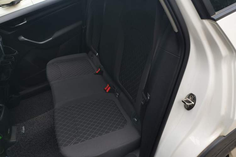 Used Skoda Kodiaq 2019 Restyled TSI330 5-Seater Two-Wheel Drive Standard Version China VI Left Rear Seat