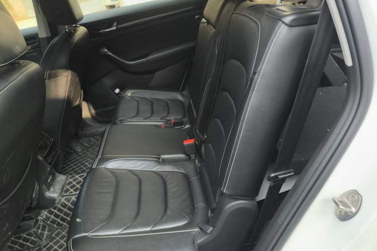 Used Skoda Kodiaq 2019 Facelifted TSI380 7-Seater All-Wheel-Drive Luxury Enjoyment Edition China VI Standard Left Rear Seat