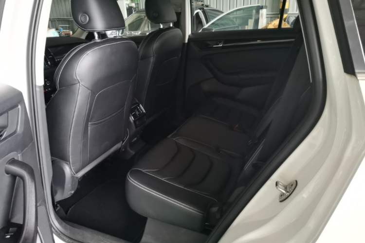 Used Skoda Kodiaq 2019 TSI330 7-Seater Two-Wheel-Drive Luxury Enjoyment Edition China VI Standard Left Rear Seat