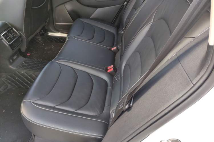 Used Skoda Kodiaq 2019 Facelifted TSI330 5-Seater Two-Wheel-Drive Luxury Enjoyment Edition China VI Standard Left Rear Seat