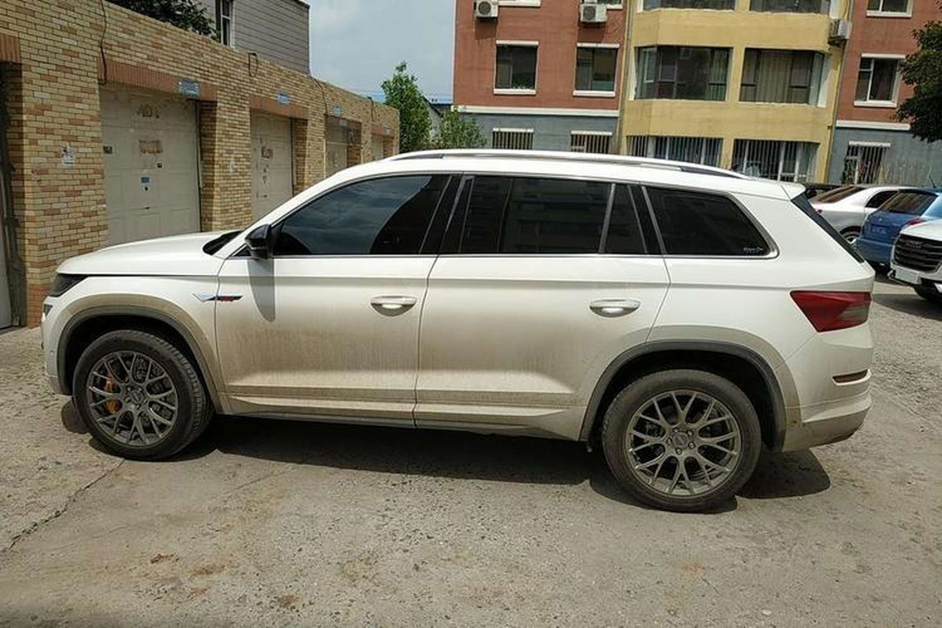 Used Skoda Kodiaq 2019 Facelifted TSI330 5-Seater Two-Wheel-Drive Luxury Enjoyment Edition China VI Standard Left Side